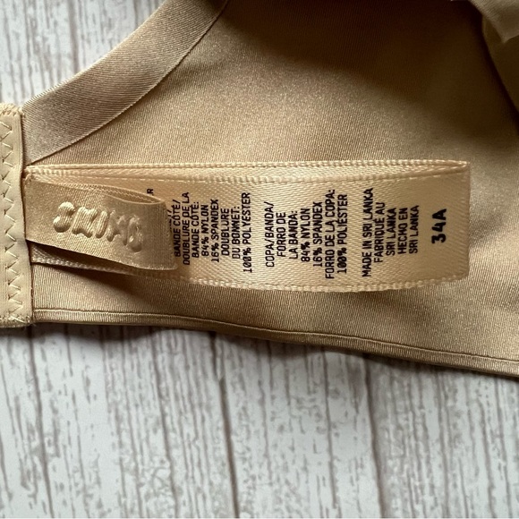 Ultimate Collection Teardrop Underwire Push-Up Bra SKIMS - Picture 2 of 3